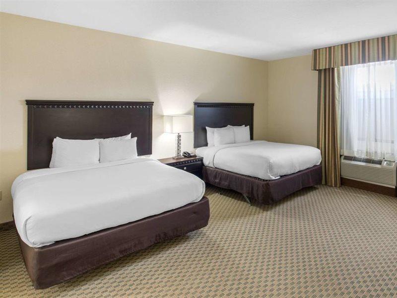 Fairfield By Marriott Inn & Suites Hillsboro Exterior foto